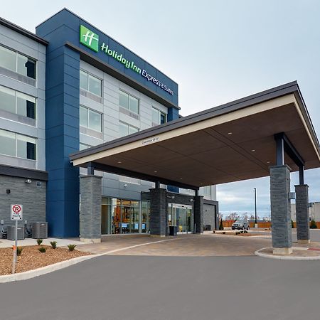 Holiday Inn Express & Suites - Port Elgin Bagian luar foto