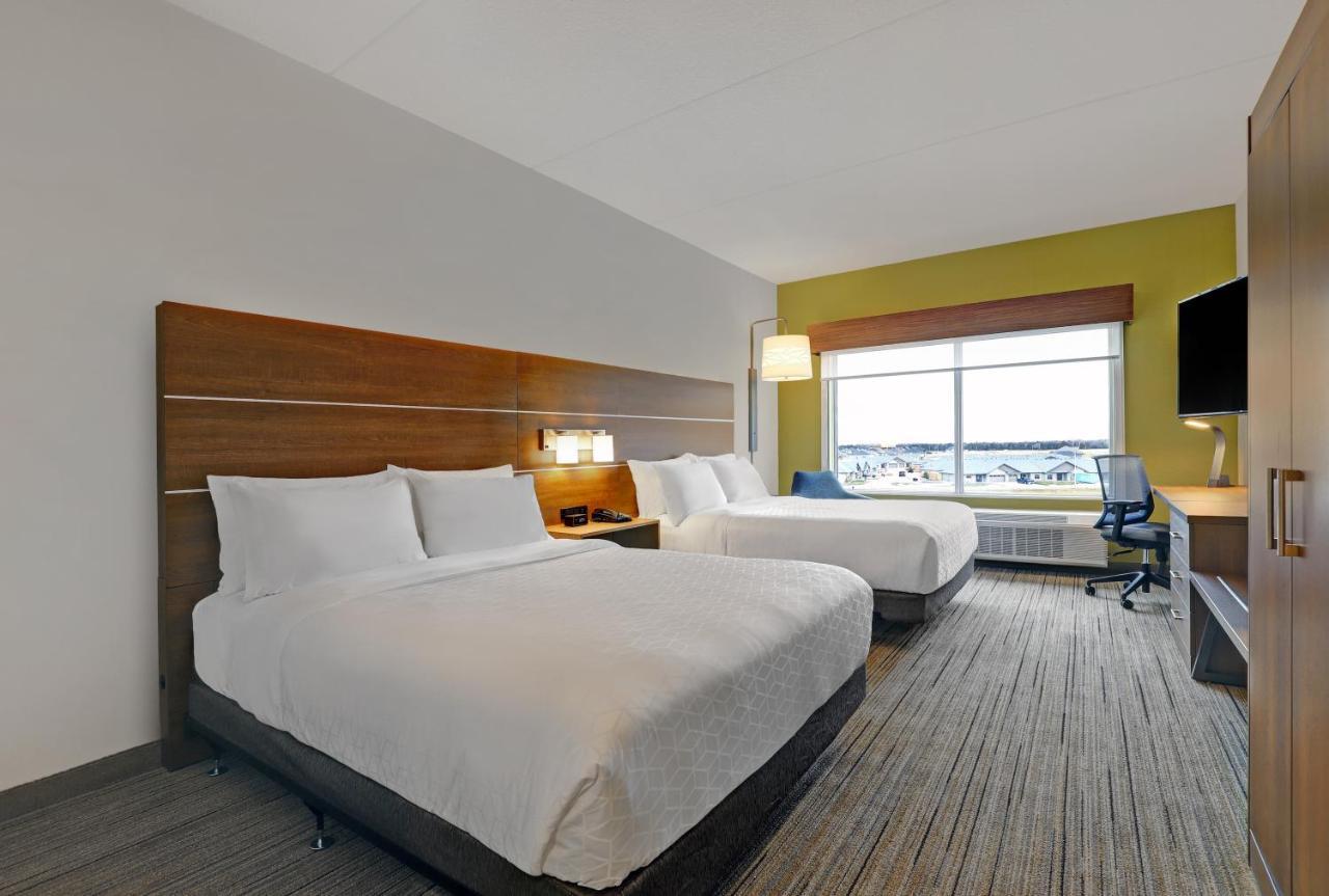 Holiday Inn Express & Suites - Port Elgin Bagian luar foto