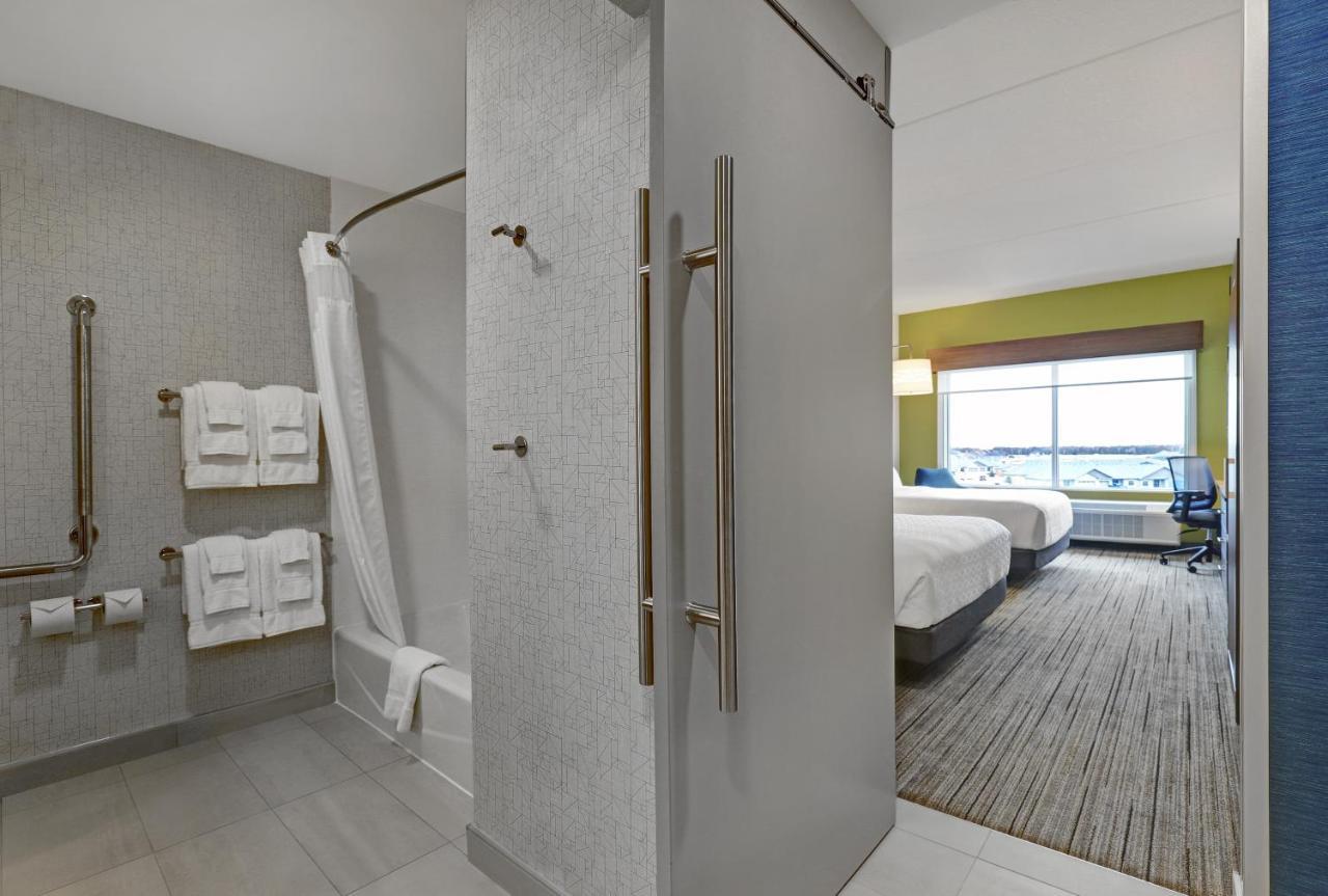 Holiday Inn Express & Suites - Port Elgin Bagian luar foto