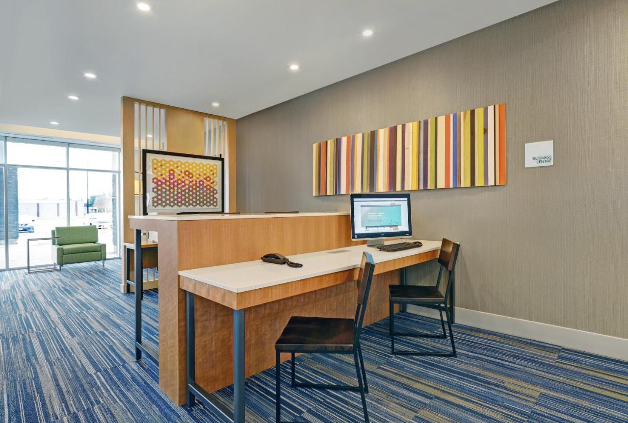 Holiday Inn Express & Suites - Port Elgin Bagian luar foto