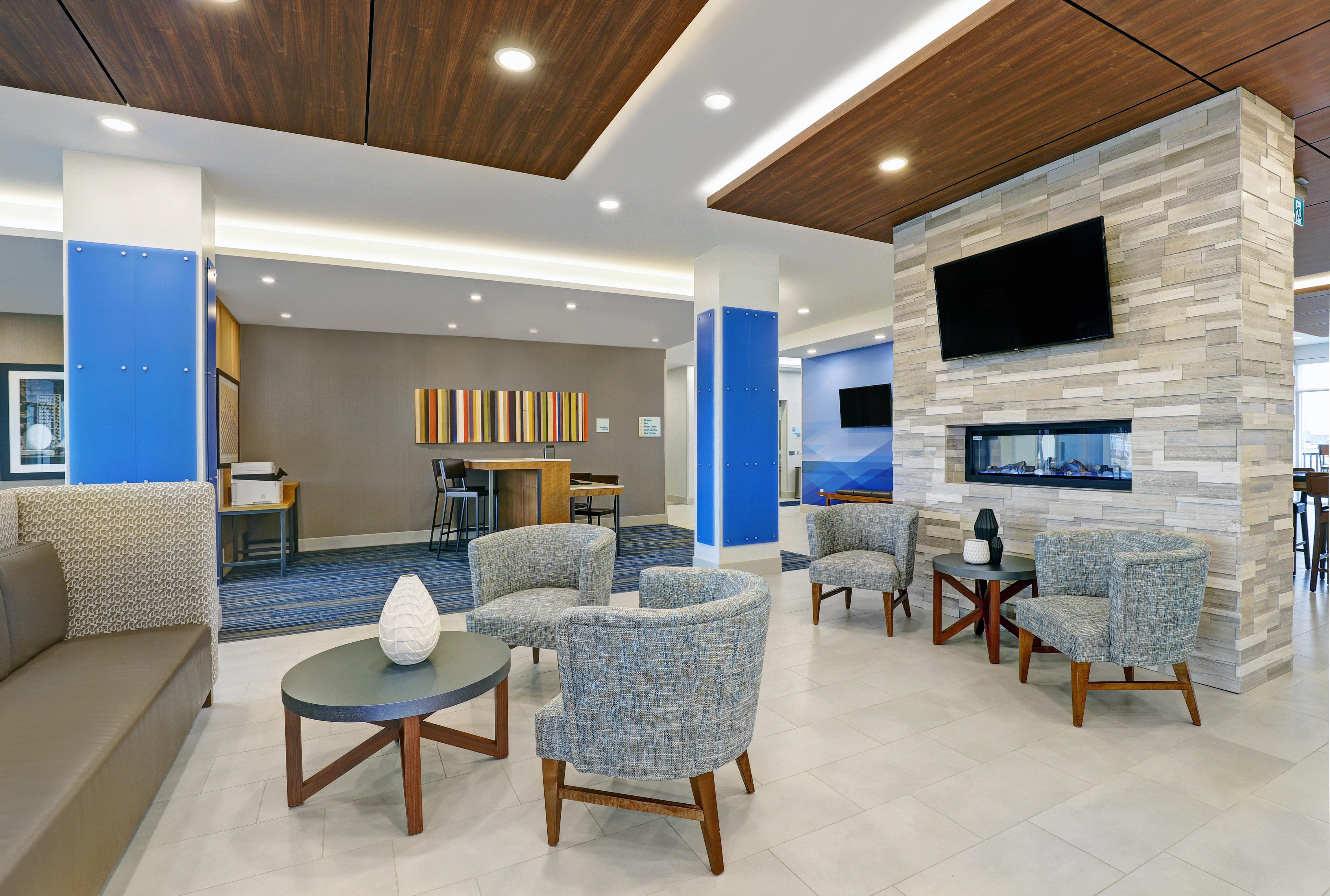 Holiday Inn Express & Suites - Port Elgin Bagian luar foto
